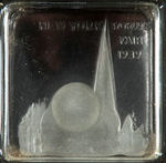 NYWF 1939 CRYSTAL SERVING TRAY W/FROSTED SCENES.