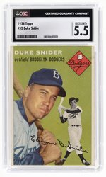 1954 TOPPS #32 DUKE SNIDER (HOF) CGC 5.5 EXCELLENT+.