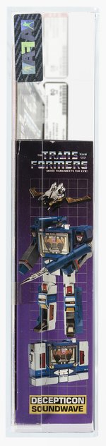 TRANSFORMERS (1984) SERIES 1 - SOUNDWAVE AFA 80 NM (TRADEMARK LOGO/NO RUBSIGN).