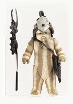 STAR WARS: RETURN OF THE JEDI (1983) - LOOSE ACTION FIGURE/MC LOGRAY (EWOK MEDICINE MAN) AFA 85 NM+ (DARK FLAT STRIPES).