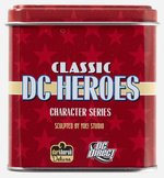 DARK HORSE/DC DIRECT CLASSIC SUPERHEROES STATUE/BUTTON TIN SET BATMAN.