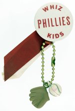 1950 PHILADELPHIA PHILLIES "WHIZ KIDS" SCARCE VARIETY BUTTON WITH ATTACHMENTS.