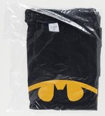 GRAPHITTI DESIGNS BATMAN LOGO OLD STOCK T-SHIRT (L) IN SEALED BAG.