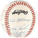 1992 NEW YORK METS TEAM-SIGNED BASEBALL.