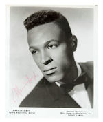 MARVIN GAYE SIGNED PUBLICITY PHOTO.