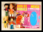 MAMAS AND THE PAPAS SHOWBIZ BABIES SET WITH MICHELLE AND MAMA CASS RECORD SLEEVES/RECORDS.