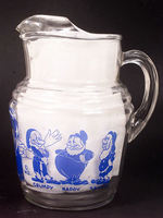 SNOW WHITE AND THE SEVEN DWARFS RARE GLASS PITCHER.