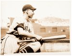 “BOB FELLER SUNNING HIS ARM” HOF 1930s VINTAGE PHOTO.