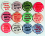 PEANUTS SNOOPY SNIFFS AIRPLANE GLUE COUNTER CULTURE BUTTON LOT