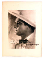 TOM MIX AUTOGRAPHED AND PERSONAL INSCRIPTION IN FRENCH.