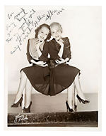 THE HILTON SISTERS CONJOINED TWINS SIGNED PHOTO/PERFORMANCE PROMO FOLDER.