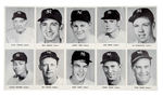 NEW YORK YANKEES 1956 TEAM PHOTO SET/JOE DIMAGGIO BUTTON.