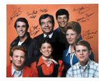 "HAPPY DAYS" CAST-SIGNED PHOTOGRAPHIC PRINT.