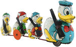 DONALD DUCK & NEPHEWS WITH RIFLES LINE MAR WIND-UP.