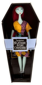 "THE NIGHTMARE BEFORE CHRISTMAS" APPLAUSE JACK & SALLY DOLLS IN COFFIN BOXES.