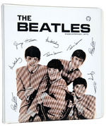 "THE BEATLES" THREE RING BINDER IN WHITE.