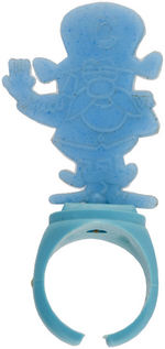 CAP'N CRUNCH FIGURAL PLASTIC RING.