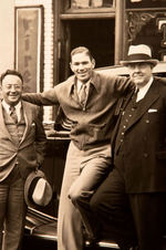 DIZZY DEAN GETS FREE CAR TIRES VINTAGE PUBLICITY PHOTO.