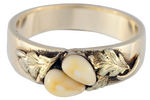 BAVARIAN 14K GOLD RING WITH ELK'S TWO SMALL TEETH.