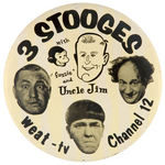 “3 STOOGES” TELEVISION STATION RARE PROMOTIONAL BUTTON.