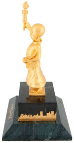 "THE YELLOW KID – GOLD EDITION" LIMITED EDITION BOWEN STATUE & FRAMED REMARQUED LITHOGRAPH.