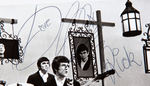 THE DAVE CLARK FIVE SIGNED PUBLICITY PHOTO.