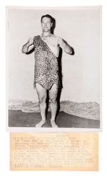 LOU GEHRIG AS TARZAN 1936 NEWS SERVICE PHOTO.