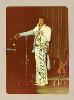 ELVIS PRESLEY AUTOGRAPHED CANDID SNAPSHOT PHOTO.