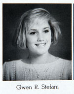 NO DOUBT - GWEN STEFANI SIGNED 1987 HIGH SCHOOL YEARBOOK.