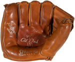 AL DARK SPALDING BASEBALL MITT & SIGN.