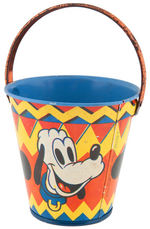 DISNEY "HAPPYNAK" ENGLISH SAND PAIL.