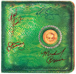 "ALICE COOPER BILLION DOLLAR BABIES" BAND SIGNED ALBUM.