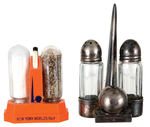 NYWF 1939 SALT & PEPPER SHAKER PAIR/SYRUP DISPENSER.