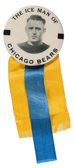 RED GRANGE RARE BUTTON "THE ICE MAN OF CHICAGO BEARS."