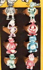 “COMIC STRIP RINGS” COMPLETE SET OF 36 ON STORE DISPLAY CARD.