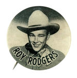 VERY EARLY AND SCARCE ROY ROGERS BUTTON WITH YOUNG PORTRAIT & MISSPELLED NAME.