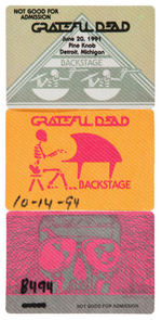 "GRATEFUL DEAD" BACKSTAGE PASSES LOT WITH SKULLS & SKELETONS.