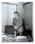 VAN WILLIAMS PHOTO SIGNED & INSCRIBED TO GREEN HORNET CO-CREATOR GEORGE TRENDLE.