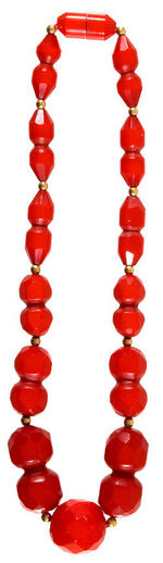 BAKELITE NECKLACE IN DARK RED WITH CARVED INDIVIDUAL SEGMENTS.