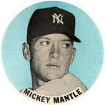 “MICKEY MANTLE” LARGE 1950s PORTRAIT BUTTON.