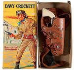 “DAVY CROCKETT LESLIE-HENRY” SINGLE HOLSTER WITH CAP GUN  BOXED VARIETY.