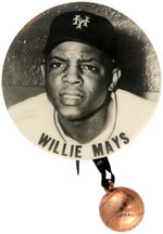 “WILLIE MAYS” UNCOMMON STADIUM PORTRAIT BUTTON.