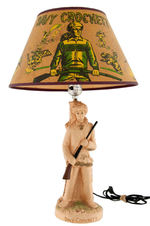 "DAVY CROCKETT" FIGURAL LAMP WITH SHADE.