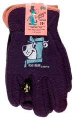 HUCKLEBERRY HOUND/YOGI BEAR CHILDRENS GLOVES WITH CHARACTER RINGS.