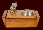 BONZO-LIKE HUMIDOR WITH ASHTRAY.