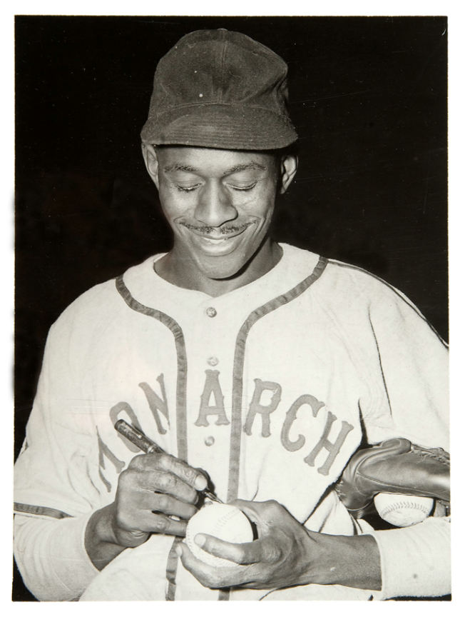 Hake's - SATCHEL PAIGE ORIGINAL PUBLICITY PHOTO.