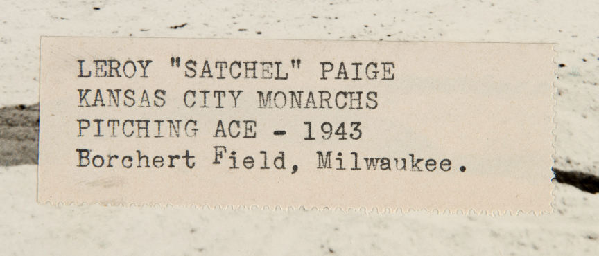 Hake's - SATCHEL PAIGE KC MONARCHS 1943 IMPRESSIVE OVERSIZED PHOTO.