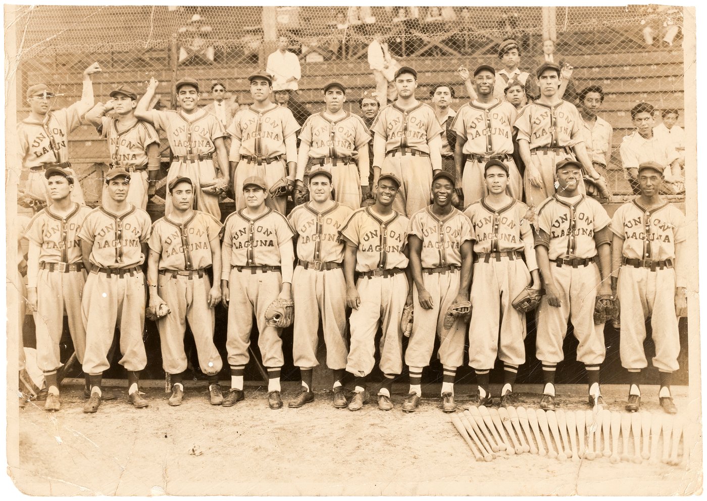 Hake's - c. 1940s UNION LAGUNA (MEXICO) BASEBALL TEAM PHOTO WITH BARNEY ...