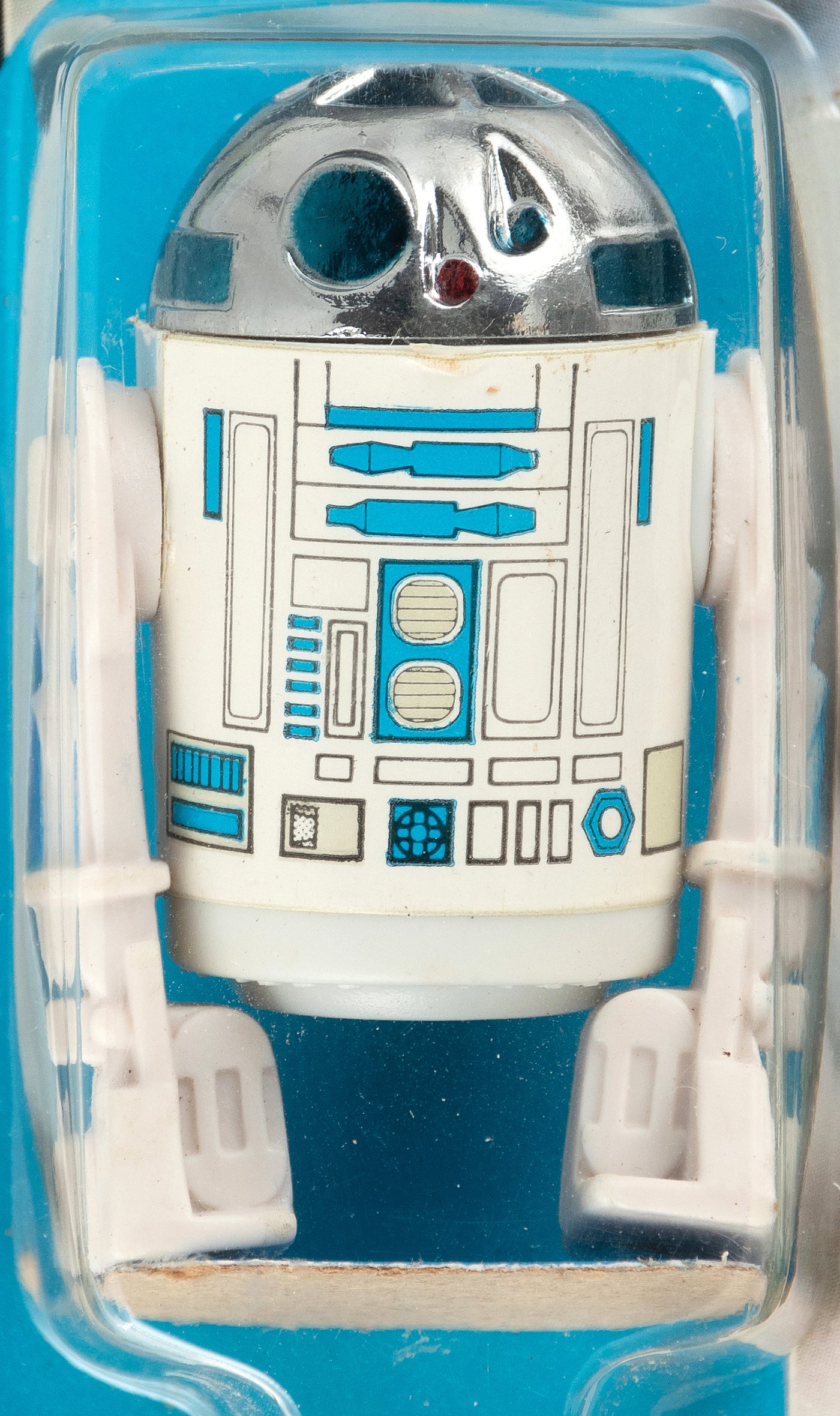 Hake's - STAR WARS - ARTOO-DETOO (R2-D2) 12 BACK-C AFA 80 NM.