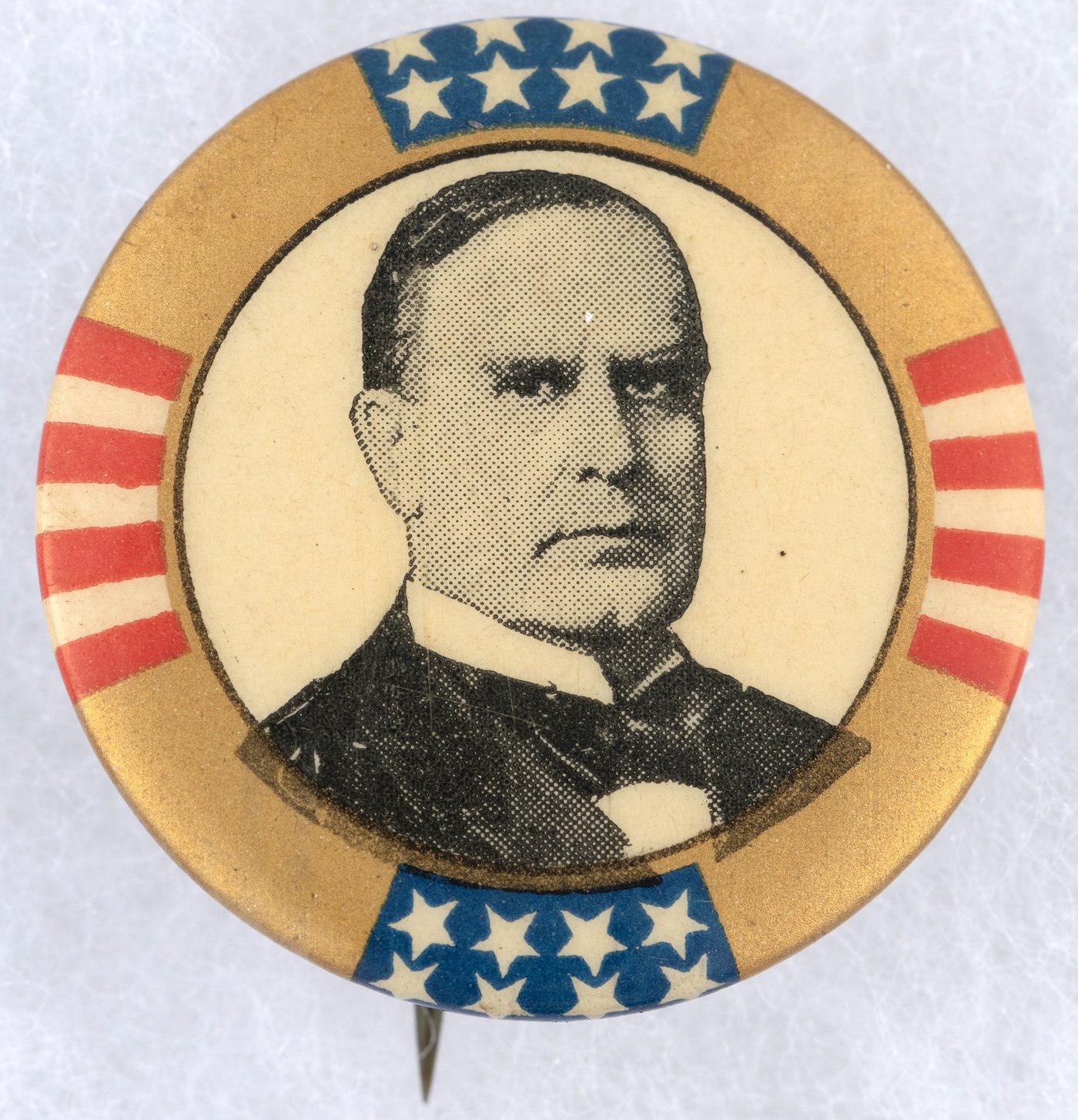 Hake's - MCKINLEY STARS & STRIPES GOLD BACKGROUND PORTRAIT BUTTON.